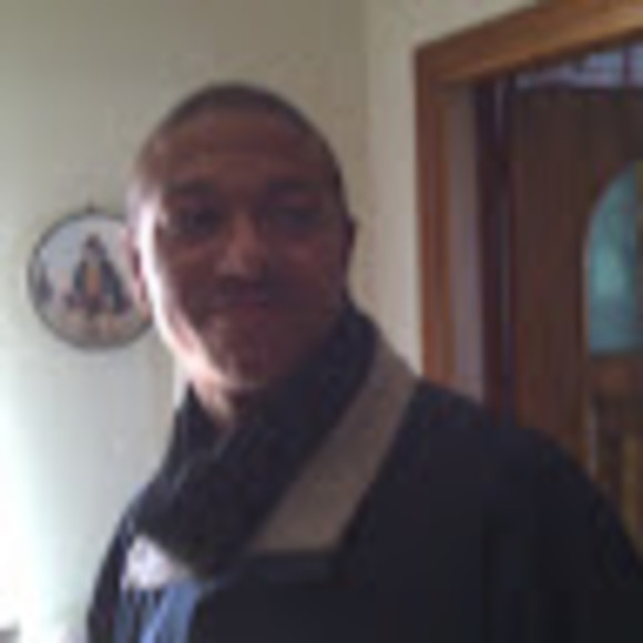 Meet your Posher, Andrew - Picture 1 of 1